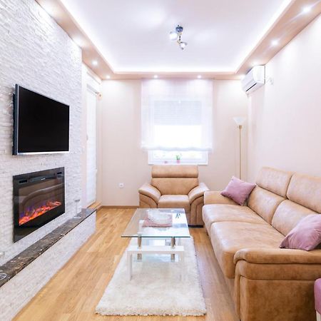 Mili Lux Apartman Novi Sad Esterno foto