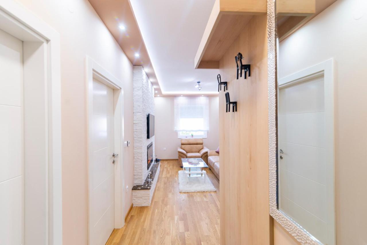 Mili Lux Apartman Novi Sad Esterno foto
