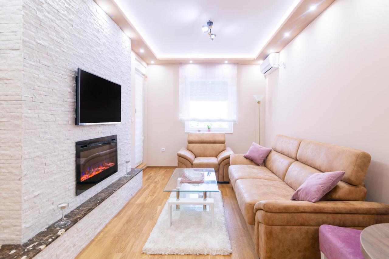 Mili Lux Apartman Novi Sad Esterno foto